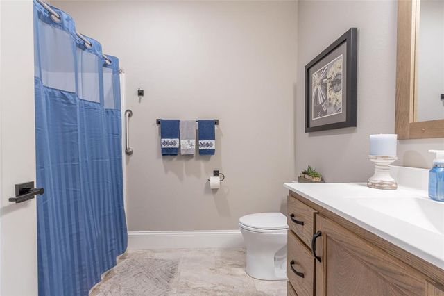 2739 Highclere Drive, Eau Claire, WI 54703