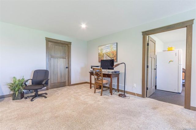 2739 Highclere Drive, Eau Claire, WI 54703