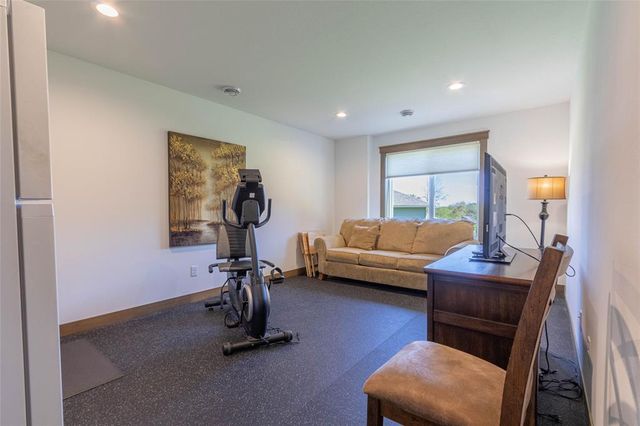 2739 Highclere Drive, Eau Claire, WI 54703
