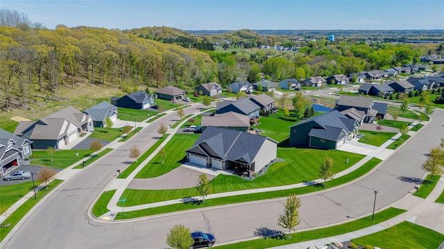 2739 Highclere Drive, Eau Claire, WI 54703