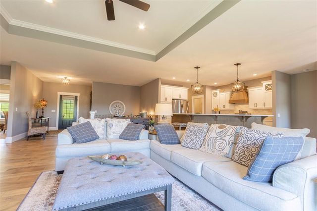 2739 Highclere Drive, Eau Claire, WI 54703