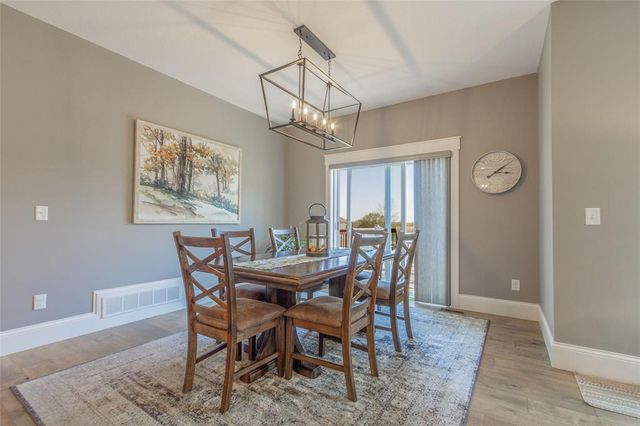 2739 Highclere Drive, Eau Claire, WI 54703