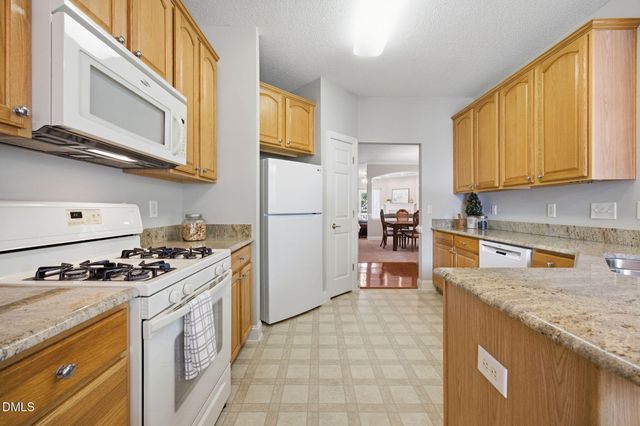 204 Crystal Brook Lane, Cary, NC 27519