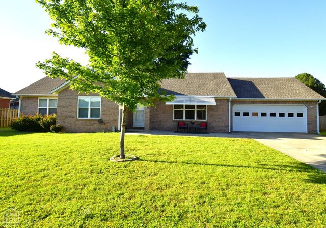 4003 Lori Spence, Paragould, AR 72450