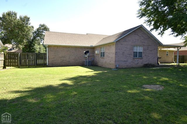 4003 Lori Spence, Paragould, AR 72450
