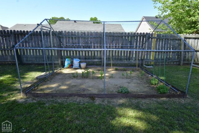 4003 Lori Spence, Paragould, AR 72450