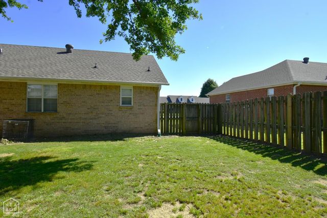4003 Lori Spence, Paragould, AR 72450