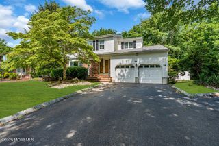 54 Tracy Drive, Manalapan, NJ 07726