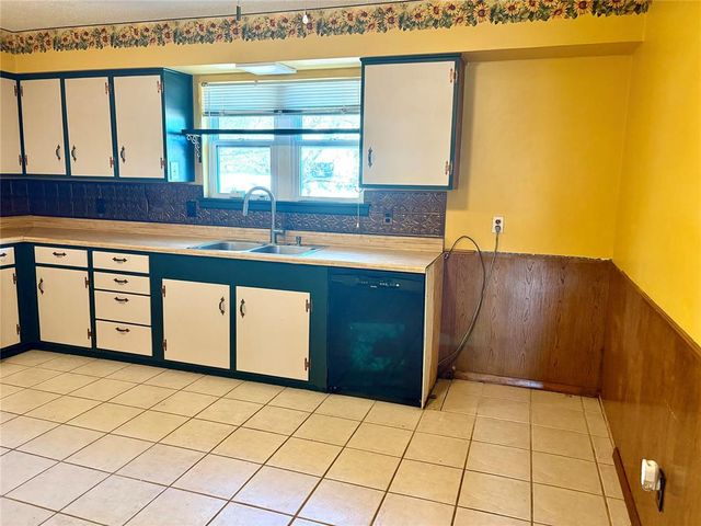 501 N Windle Street, Granite, OK 73547