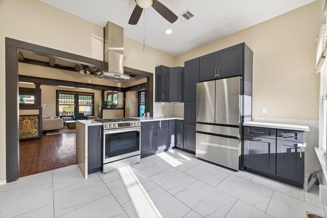 1414 Finch Street, Houston, TX 77009