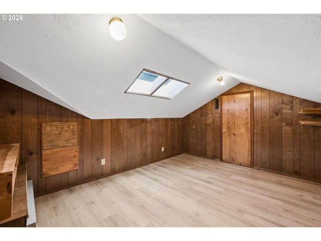 18615 S SCHUEBEL Ln, Beavercreek, OR 97004