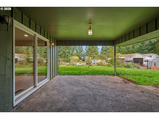 18615 S SCHUEBEL Ln, Beavercreek, OR 97004