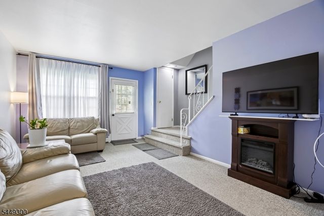 1101 Brooks Blvd, Manville Boro, NJ 08835