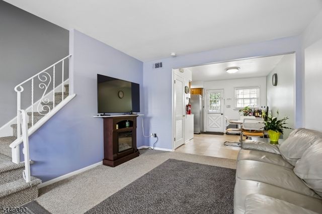 1101 Brooks Blvd, Manville Boro, NJ 08835