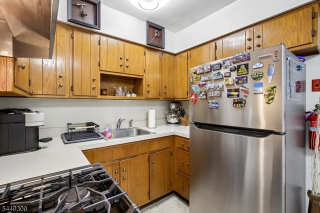1101 Brooks Blvd, Manville Boro, NJ 08835