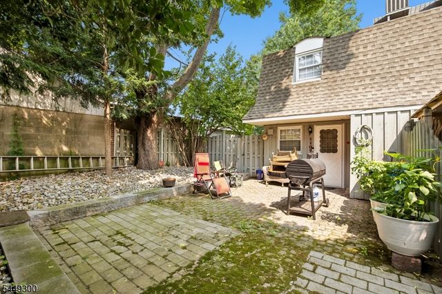 1101 Brooks Blvd, Manville Boro, NJ 08835