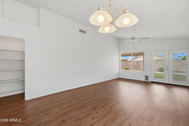 972 E CONSTITUTION Drive, Chandler, AZ 85225