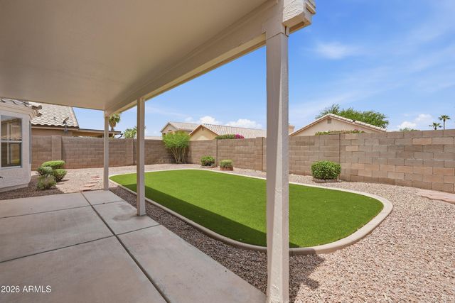 972 E CONSTITUTION Drive, Chandler, AZ 85225