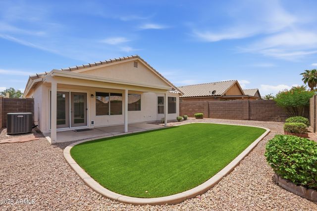 972 E CONSTITUTION Drive, Chandler, AZ 85225