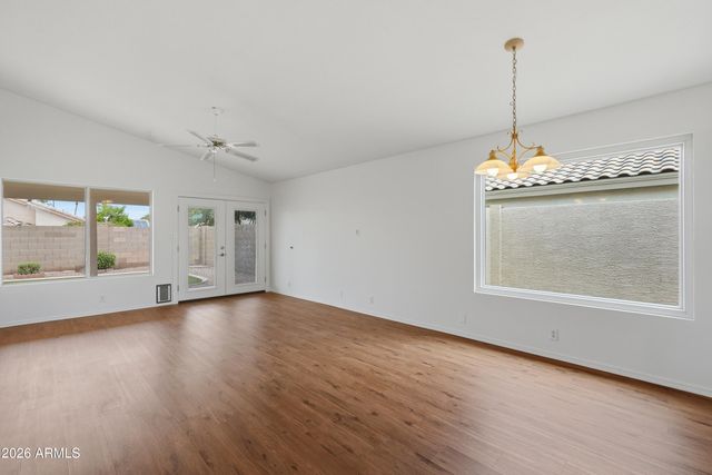 972 E CONSTITUTION Drive, Chandler, AZ 85225