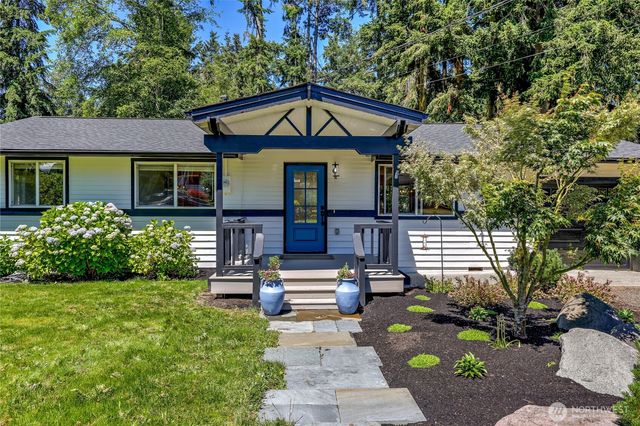 6726 NE Whidbey Drive, Hansville, WA 98340