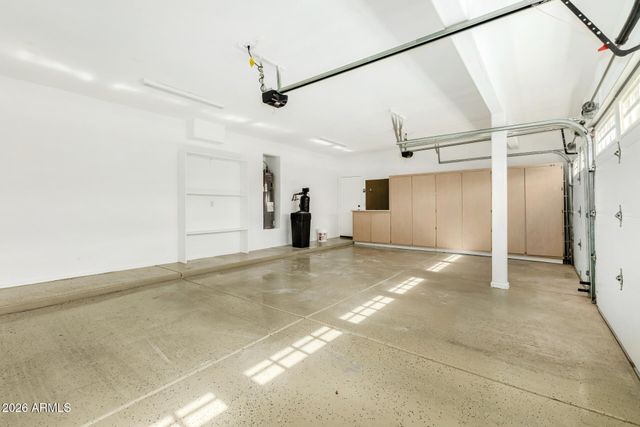 3962 E AGAVE Road, Phoenix, AZ 85044