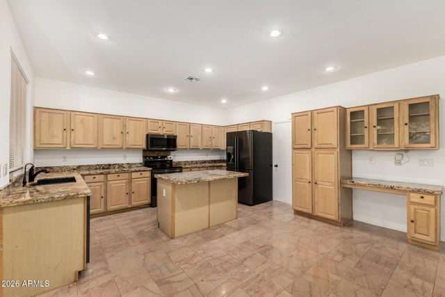 3962 E AGAVE Road, Phoenix, AZ 85044