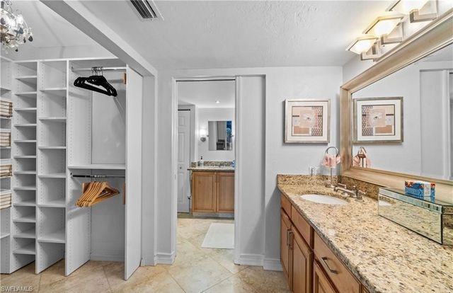 5890 Via Lugano 101, Naples, FL 34108