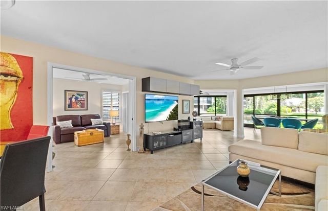 5890 Via Lugano 101, Naples, FL 34108