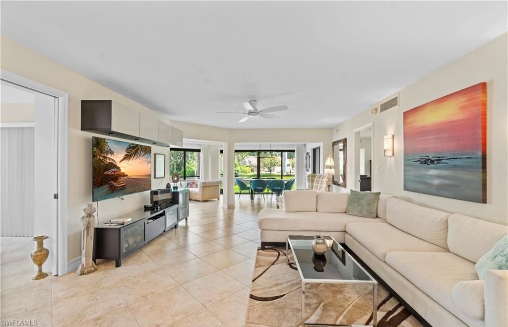 5890 Via Lugano 101, Naples, FL 34108