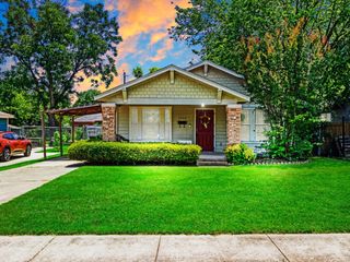 1436 Elmwood Avenue, Fort Worth, TX 76104