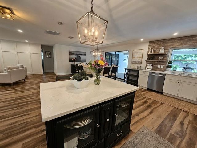2186 OAK GROVE DRIVE, Clearwater, FL 33764