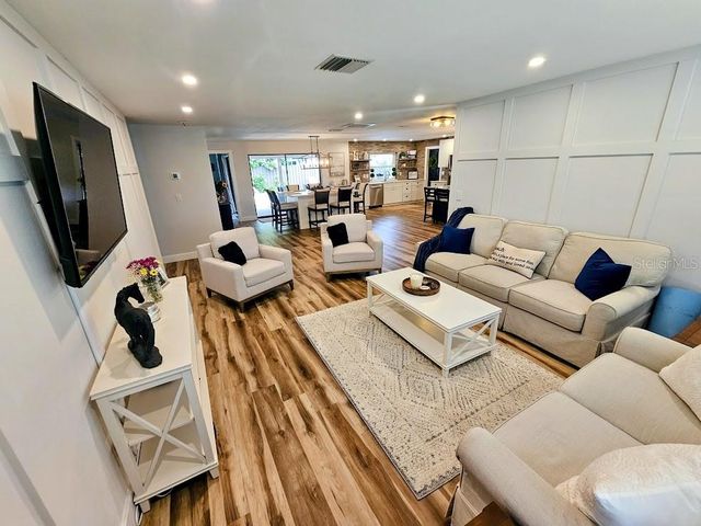 2186 OAK GROVE DRIVE, Clearwater, FL 33764