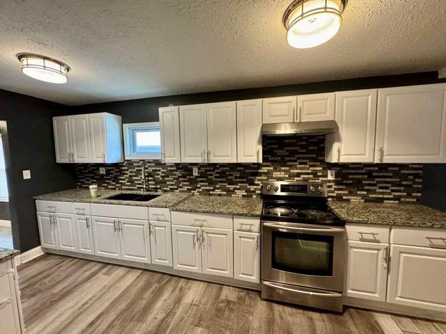 5209 E 6th Street, Kansas City, MO 64124