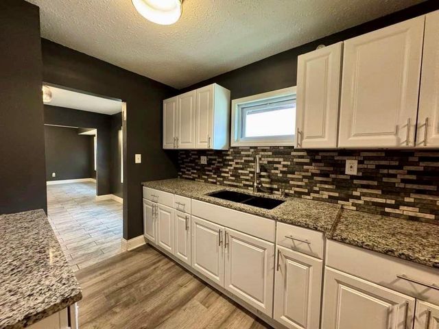 5209 E 6th Street, Kansas City, MO 64124