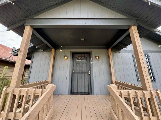 5209 E 6th Street, Kansas City, MO 64124