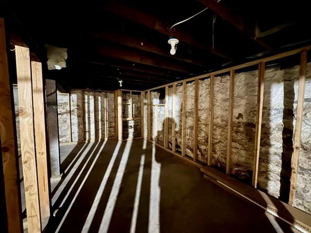 5209 E 6th Street, Kansas City, MO 64124