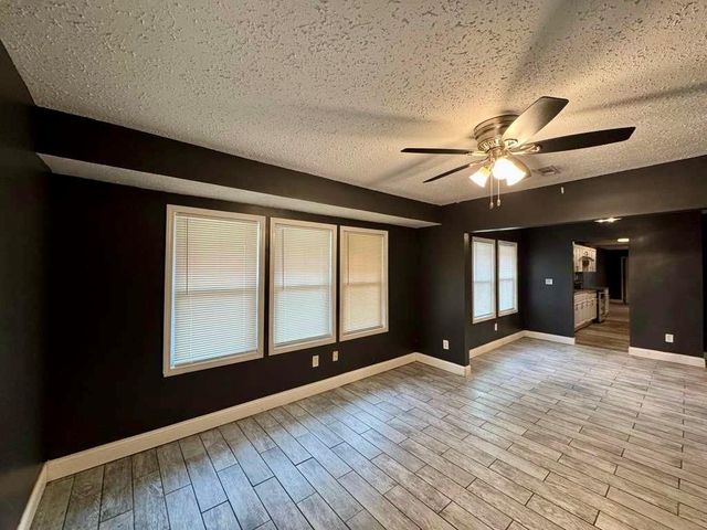 5209 E 6th Street, Kansas City, MO 64124