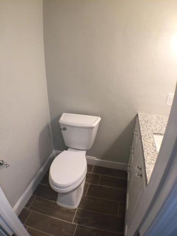 660 Glouchester Street 105, Boca Raton, FL 33487