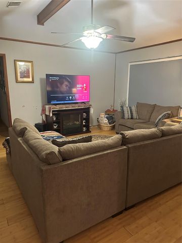 910 Luella Avenue, Deer Park, TX 77536