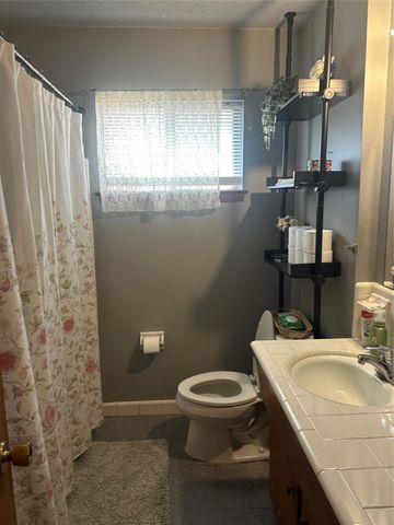 910 Luella Avenue, Deer Park, TX 77536