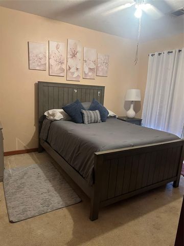 910 Luella Avenue, Deer Park, TX 77536