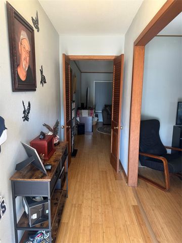 910 Luella Avenue, Deer Park, TX 77536