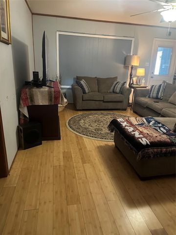 910 Luella Avenue, Deer Park, TX 77536