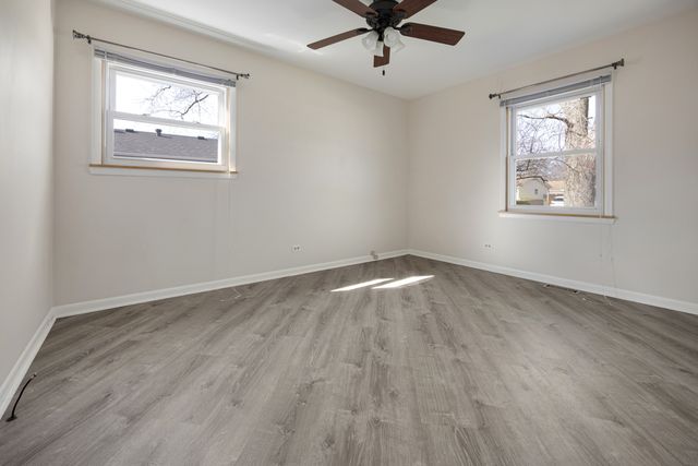 1241 Aspen Lane, Elk Grove Village, IL 60007