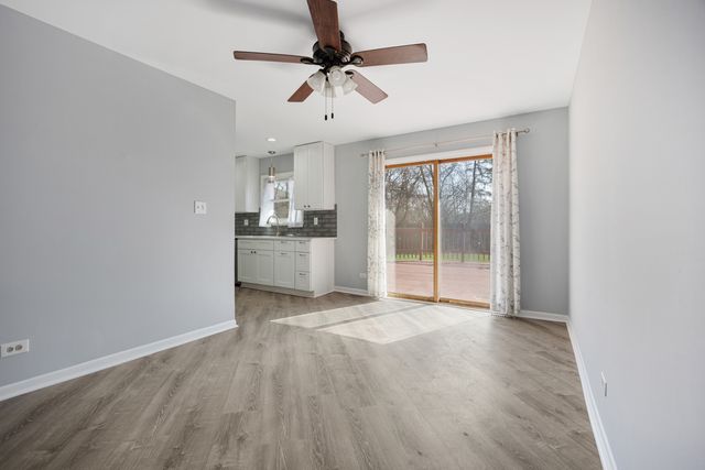 1241 Aspen Lane, Elk Grove Village, IL 60007