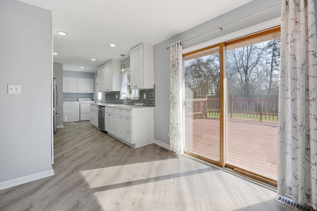 1241 Aspen Lane, Elk Grove Village, IL 60007