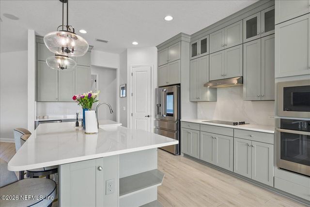 763 E DORCHESTER Drive, Jacksonville, FL 32259