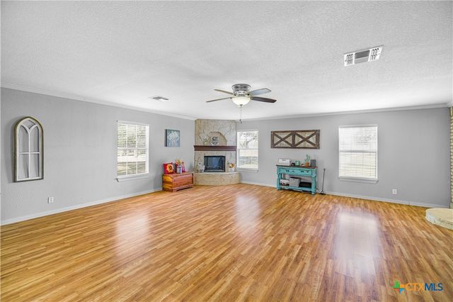 104 Deer Trail Lane, Goliad, TX 77963