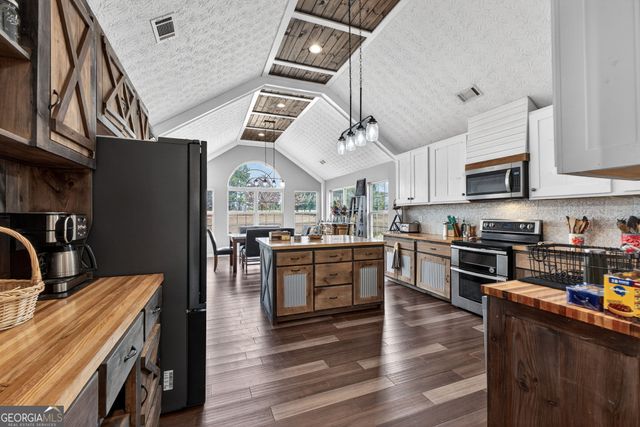 762 High Falls Park Road, Barnesville, GA 30204